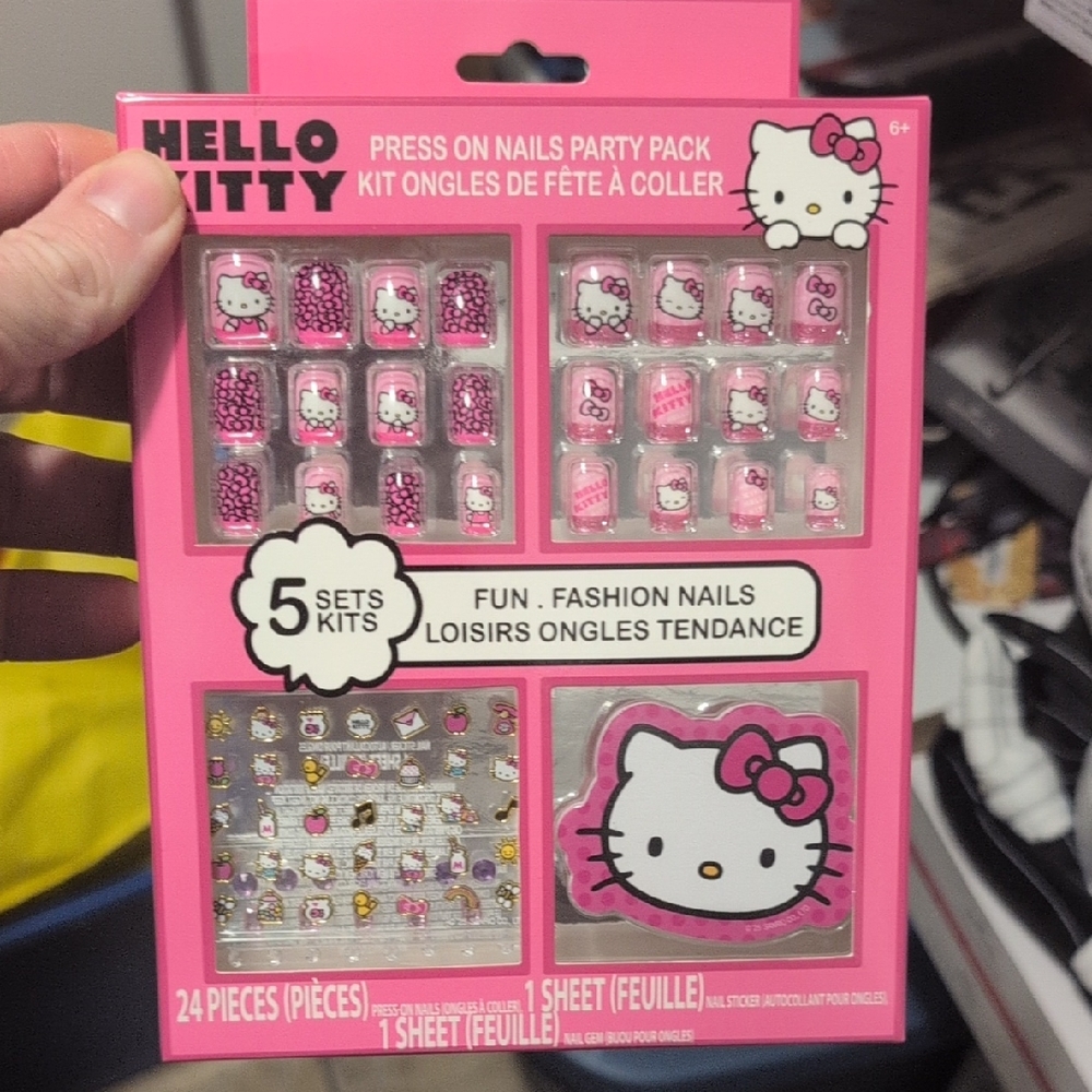 Hello Kitty Pink Press On Nails Party Pack